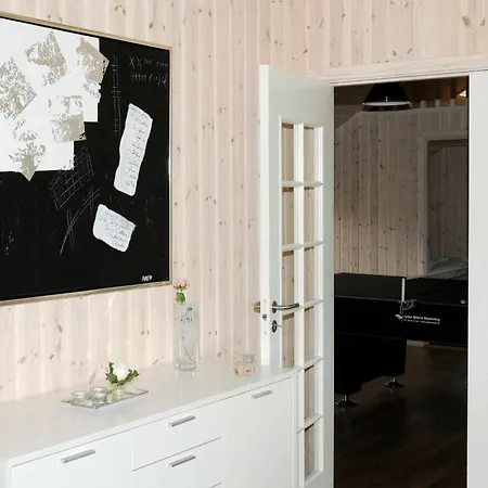 Four-bedroom Holiday In 11 *
