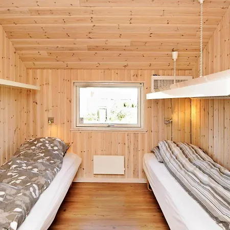 Four-bedroom Holiday In 11 Casa de Férias